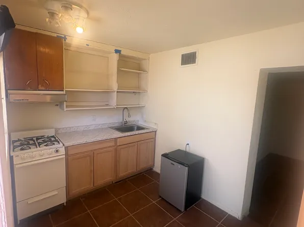 2315 N Camilla Blvd, Tucson, AZ 85716