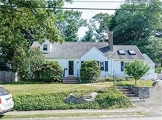 62 Brookline St, Needham, MA 02492