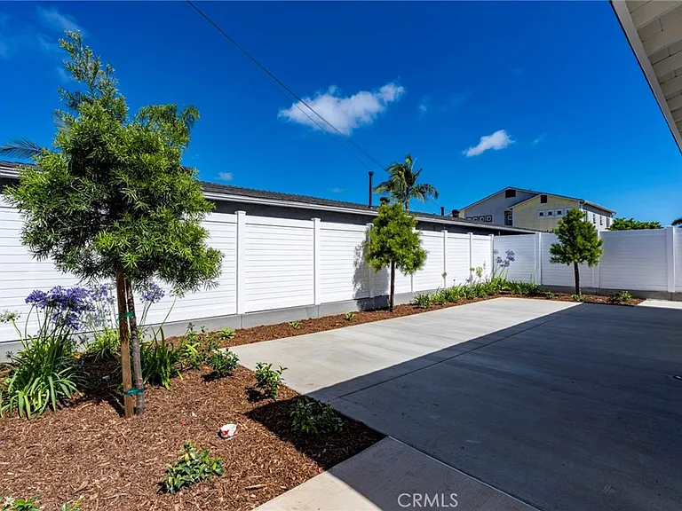2614 Florida #C — Photo 11
