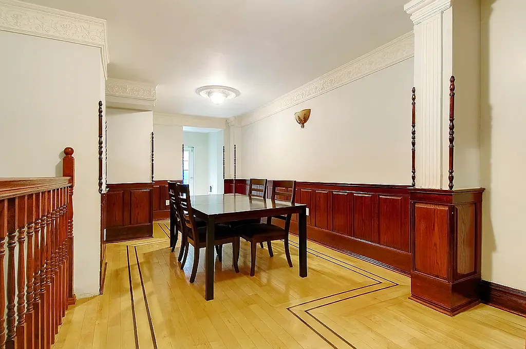 306 East 52nd Street — Photo 2