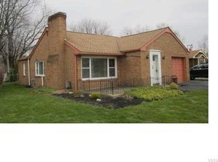 4809 Lake Shore Rd, Hamburg, NY 14075