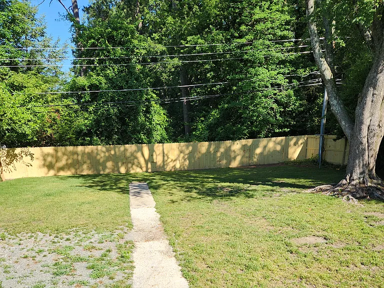 1420 Myradare Dr — Photo 12
