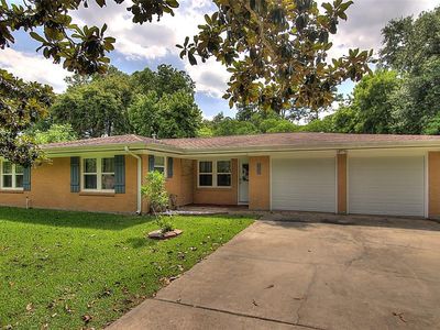 317 S Amburn Rd, Texas City, TX, 77591