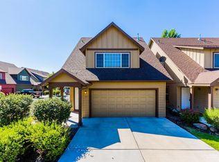 2915 SW Indian Cir, Redmond, OR 97756