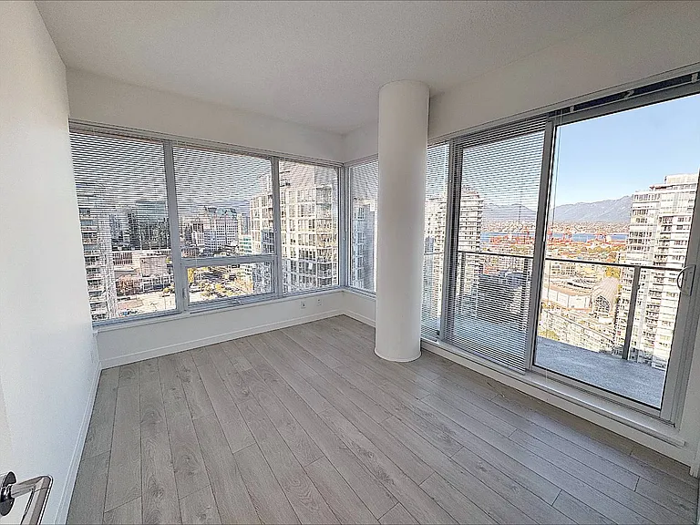 97 W Georgia St #1503 — Photo 7