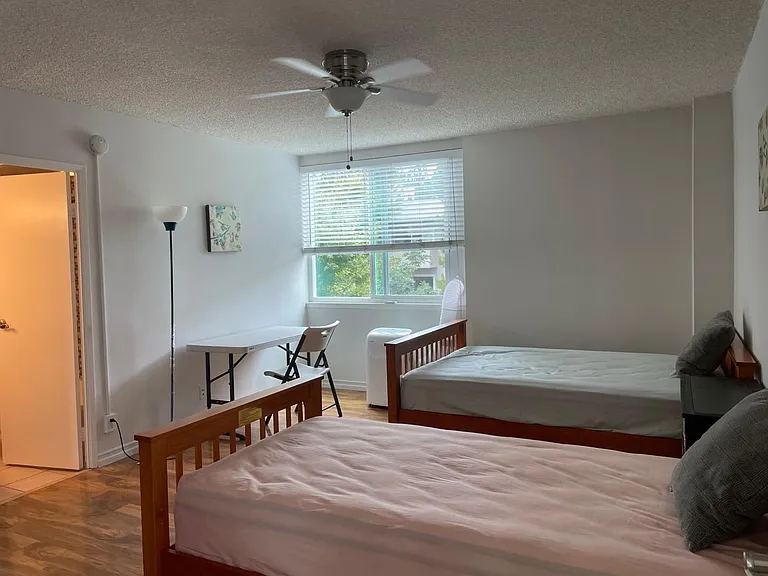 540 Kelton Ave #201 — Photo 8