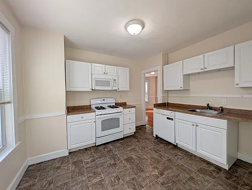 18 Sanborn Ave #5 Photo 1