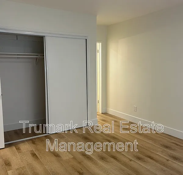 1422 E Maple St #2 — Photo 13