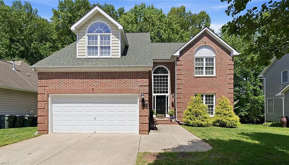 1st image of 3240 Cheswick Dr