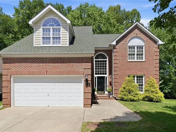 3240 Cheswick Dr, Greensboro, NC 27410