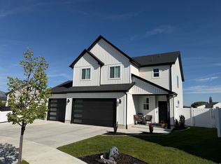 1537 Allow Cir, Wellsville, UT 84339