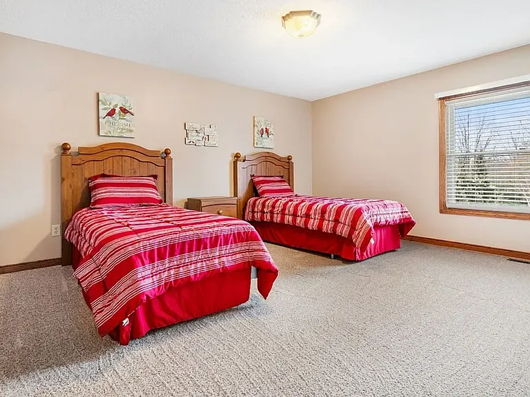 5909 Royal Hill Cir NE — Photo 10