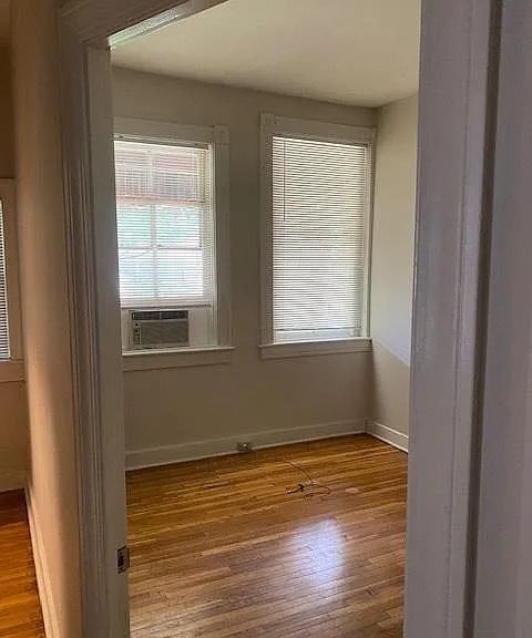 1042 Everett Ave #1 — Photo 2