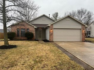 938 Ellington Cir, Greenwood, IN 46143