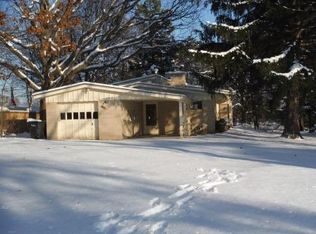 2919 Witchwood Ln, Waukegan, IL 60087