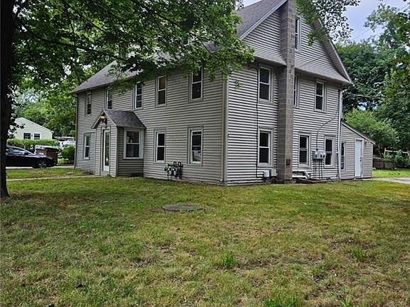 3rd image of 49 Frank Ave