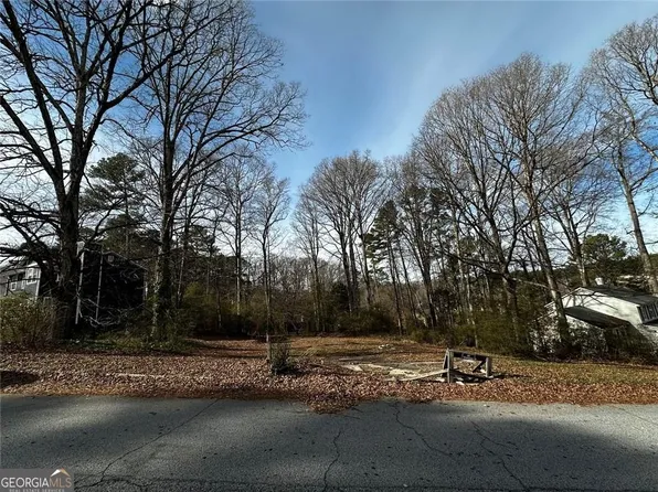 5566 La Fleur Trl, Lithonia, GA 30038