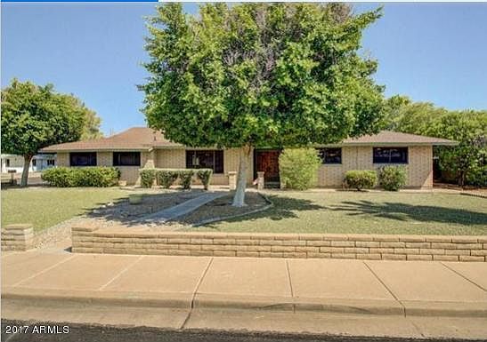 2nd image of 1326 E Ellis Cir