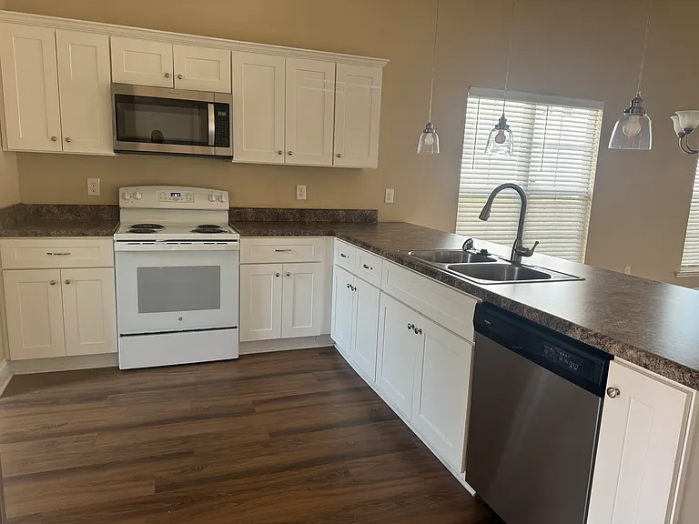 109 Dry Branch Ct — Photo 4