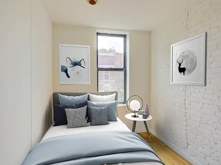 141 W 10th St #18 — Photo 4