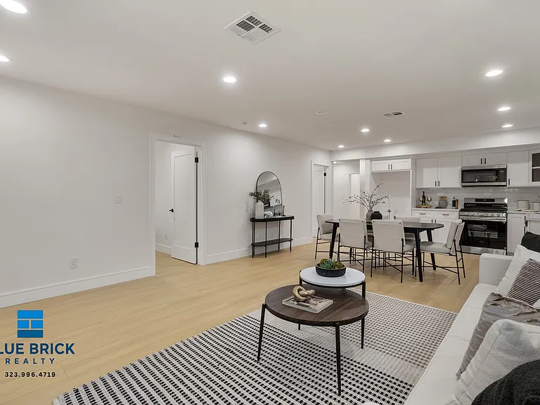 2706 S Cochran Ave #2706 — Photo 6