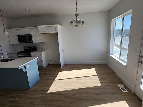 4th image of 1057 N Ledger Dr