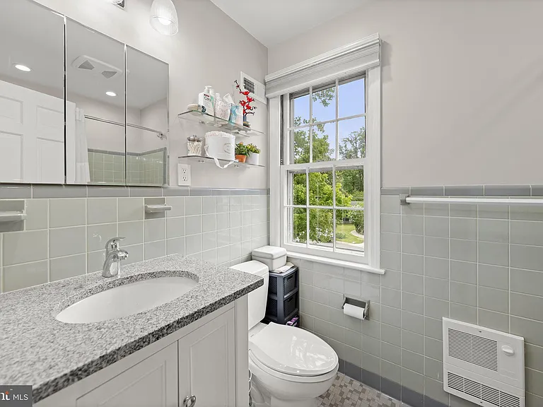6709 Pemberton St — Photo 31