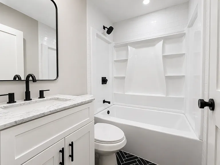 121 Centre St #3 — Photo 6