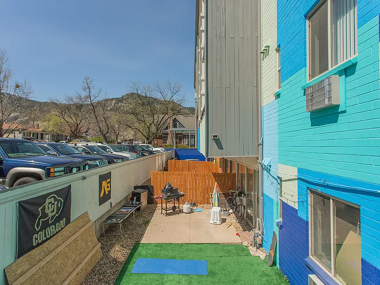 View House — Photo 13