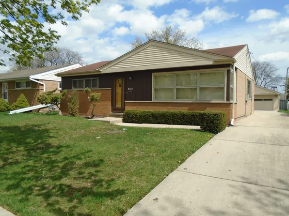 8347 N Odell Ave, Niles, IL 60714