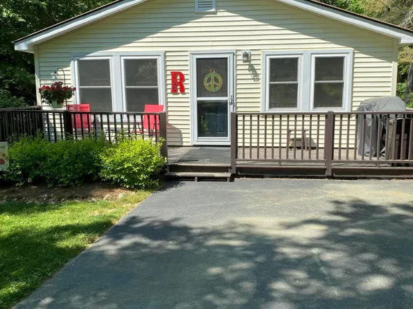 135 Delaney Drive, Brant Lake, NY 12815