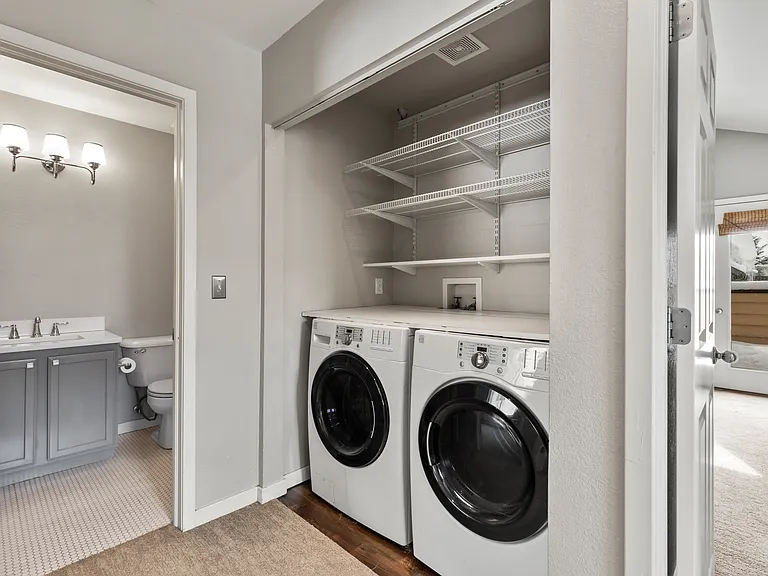 3450 Sunburst Ct — Photo 13