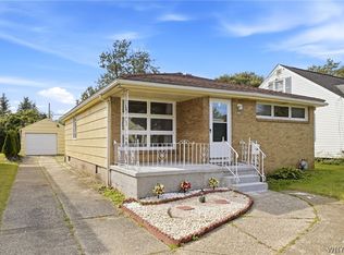 95 Argyle Ave, Amherst, NY 14226