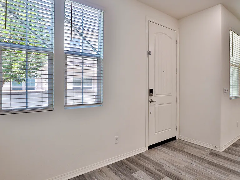 7070 Montecito Ln — Photo 40
