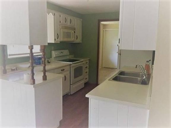 4th image of 955 Tivoli Ln