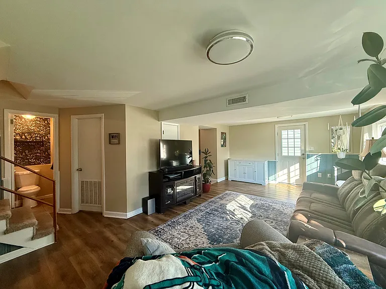 1335 Greenleaf Rd — Photo 19