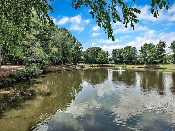 4th image of 1409 Roper Mountain Rd #485