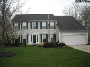 10010 Brook Rd, Olmsted Falls, OH 44138