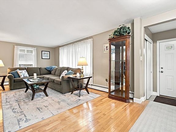 5th image of 29 Garfield Ave