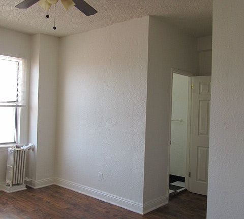5th image of 346 N Vermont Ave APT 307