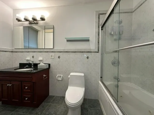 930 Washington Street image 13 of 23