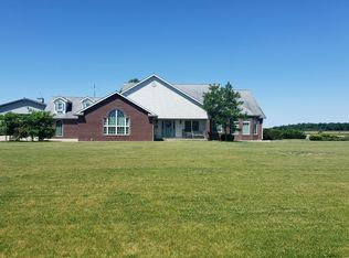 16856 Hill Rd, Defiance, OH 43512