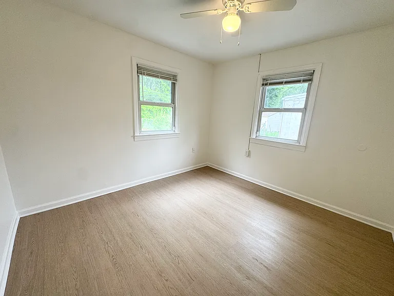 155 Bunche Blvd — Photo 14
