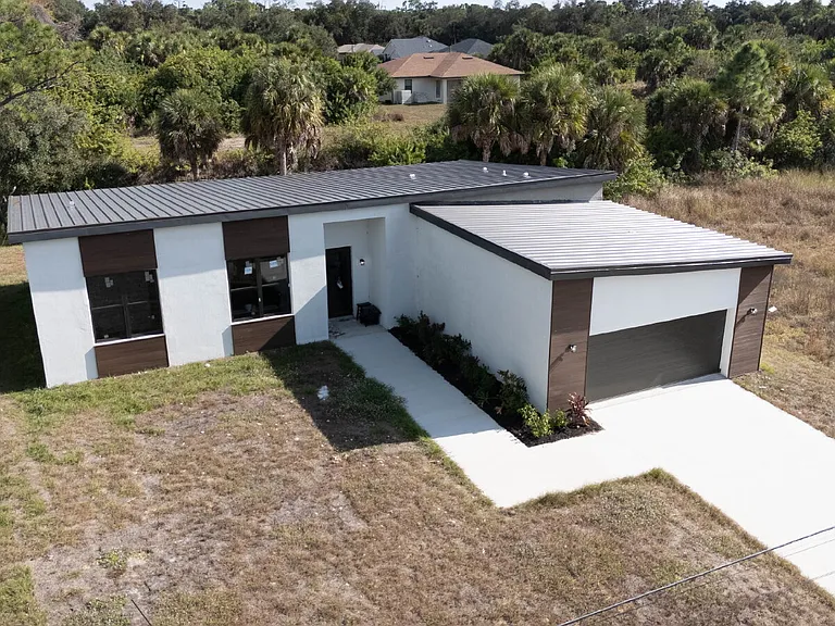 1804 Nimbus Dr — Photo 4