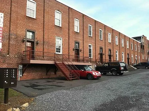 86 W Gay St Photo 1