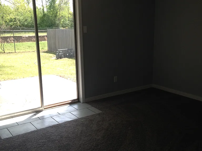 6806 Jackson St — Photo 12