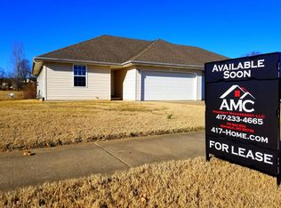 813 N Pinewood Ave, Republic, MO 65738