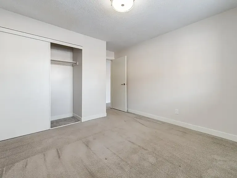121 Clancy Dr — Photo 13