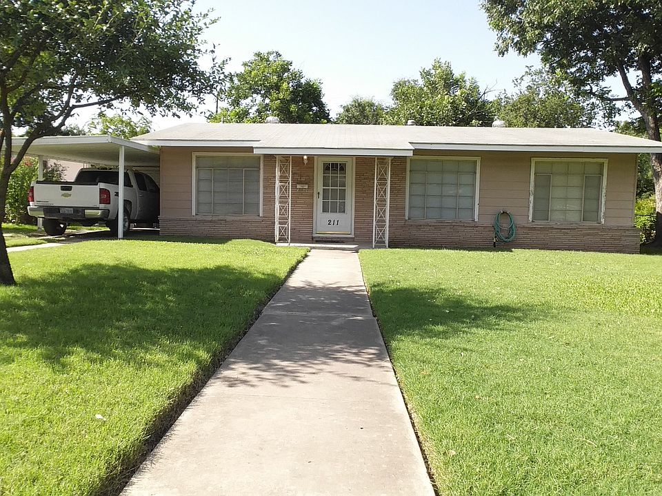1st image of 211 Greenhaven Dr