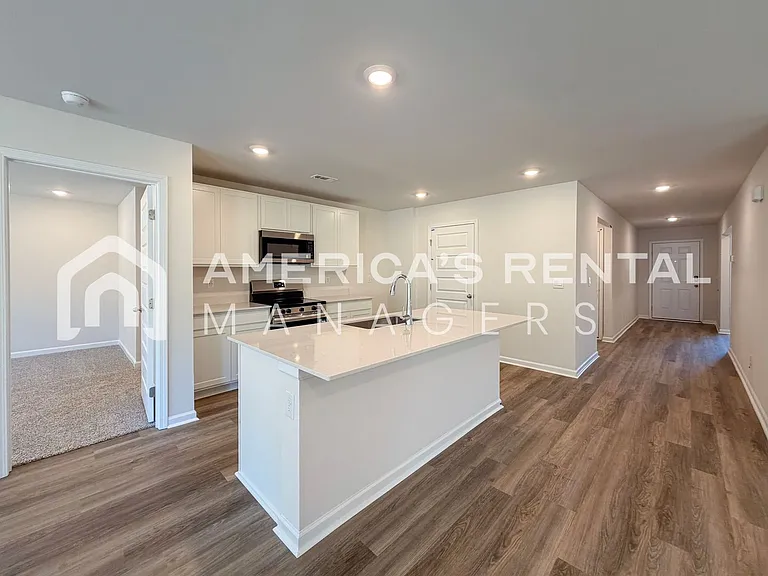 9908 Sequoyah Cove Dr SE — Photo 16